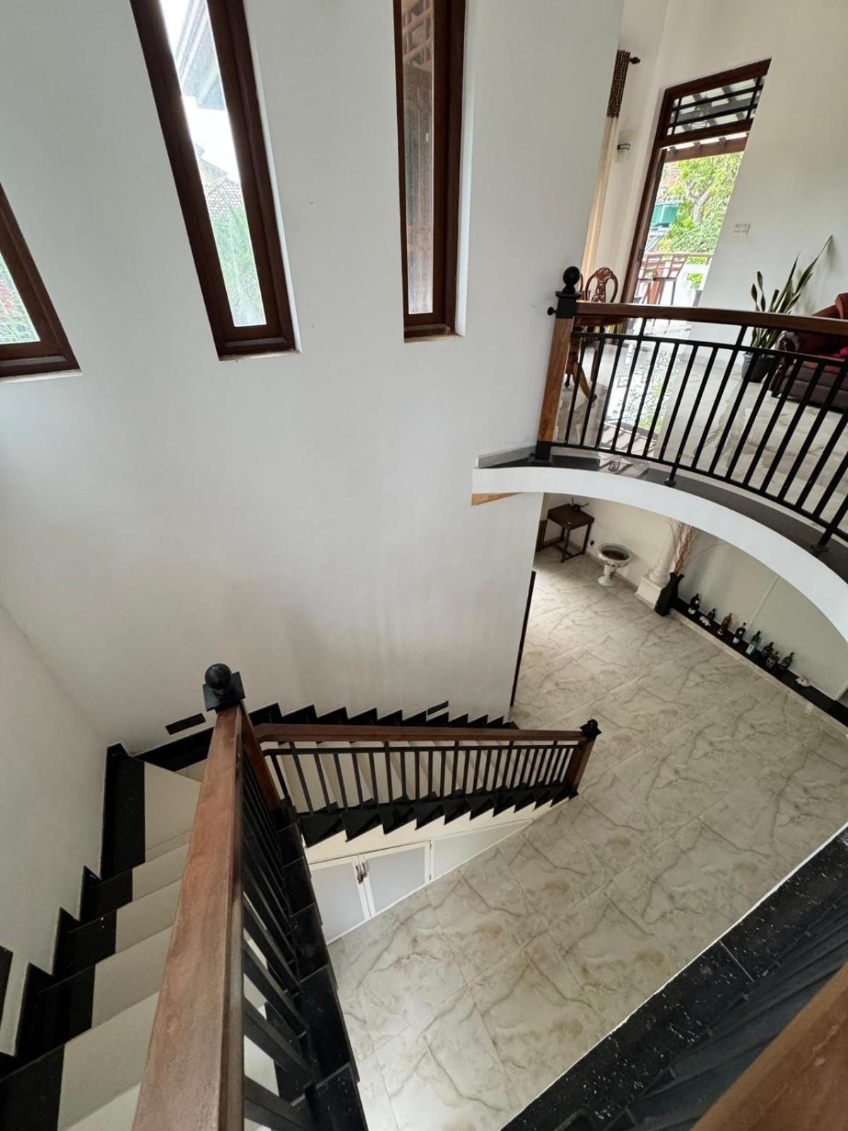 Grand Royal Villa Negombo Exterior photo
