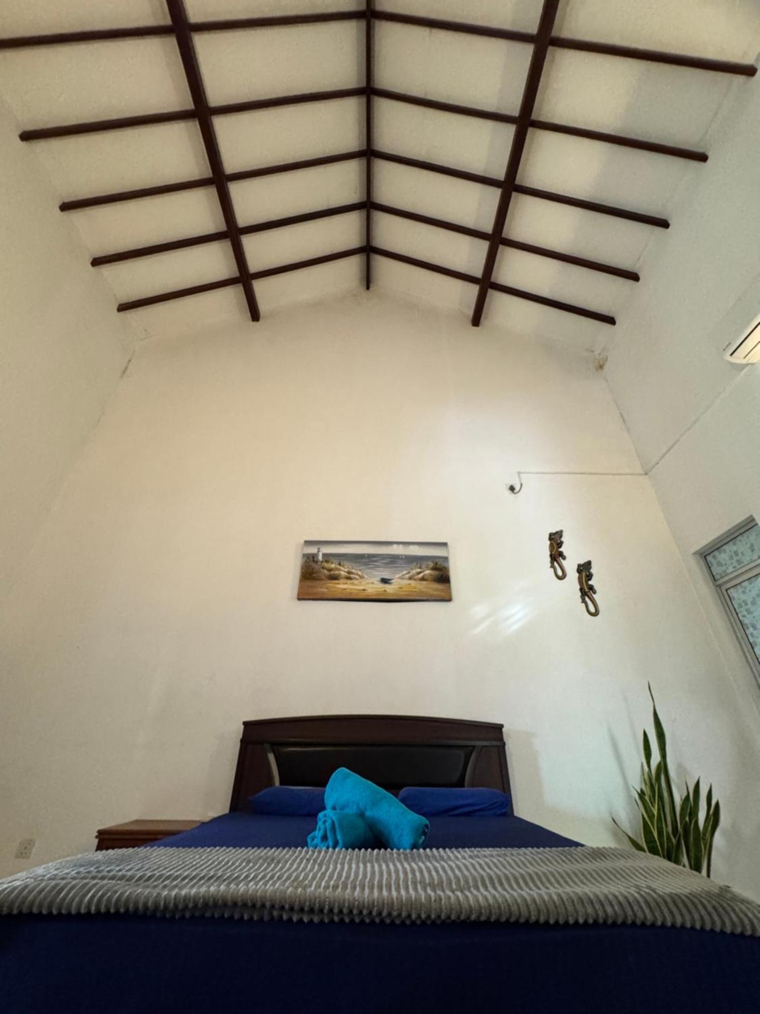 Grand Royal Villa Negombo Exterior photo