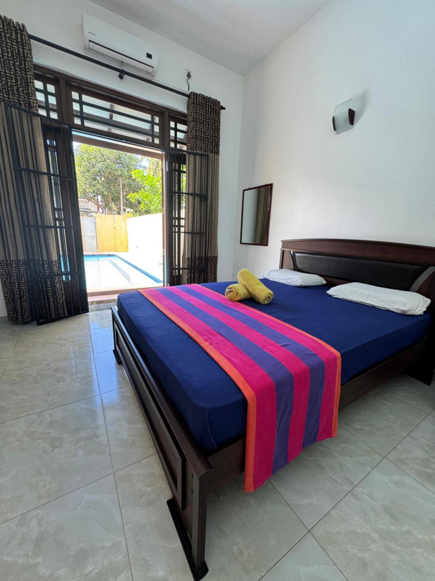 Grand Royal Villa Negombo Exterior photo