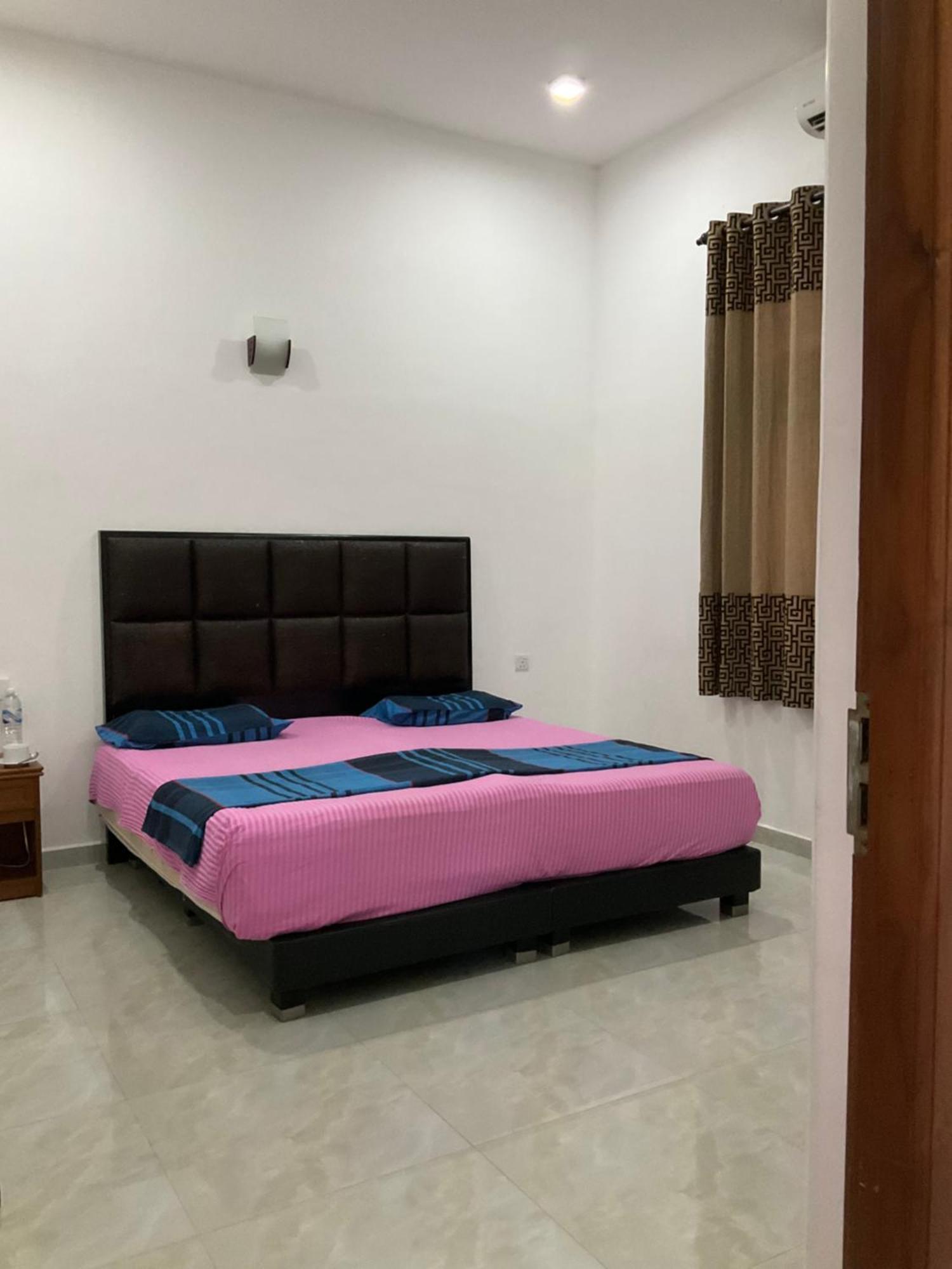 Grand Royal Villa Negombo Exterior photo